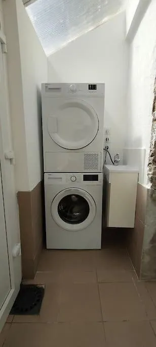 Duplex Contemporain Dans Maison Du Xviieme Siecle Fougères France