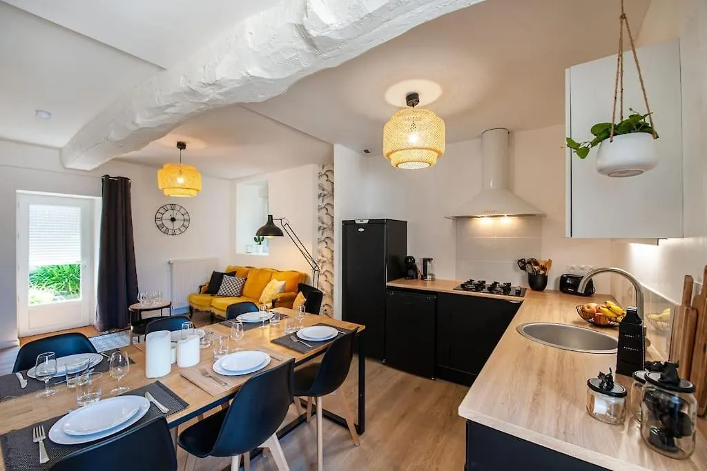 Appartement Duplex Contemporain Dans Maison Du Xviieme Siecle Fougères