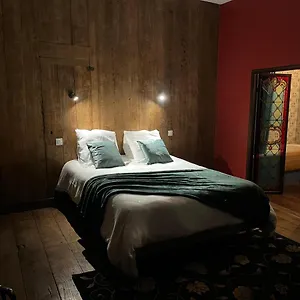 Alojamento de Acomodação e Pequeno-almoço Mercier De Montigny - Les Du Beffroi - Et Massage, Fougères